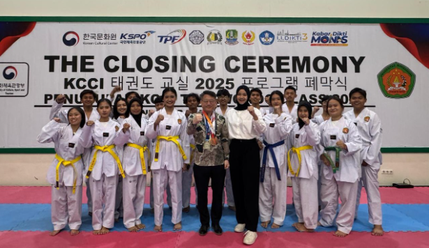 태권도 교실 2025 프로그램 폐막식 단체사진