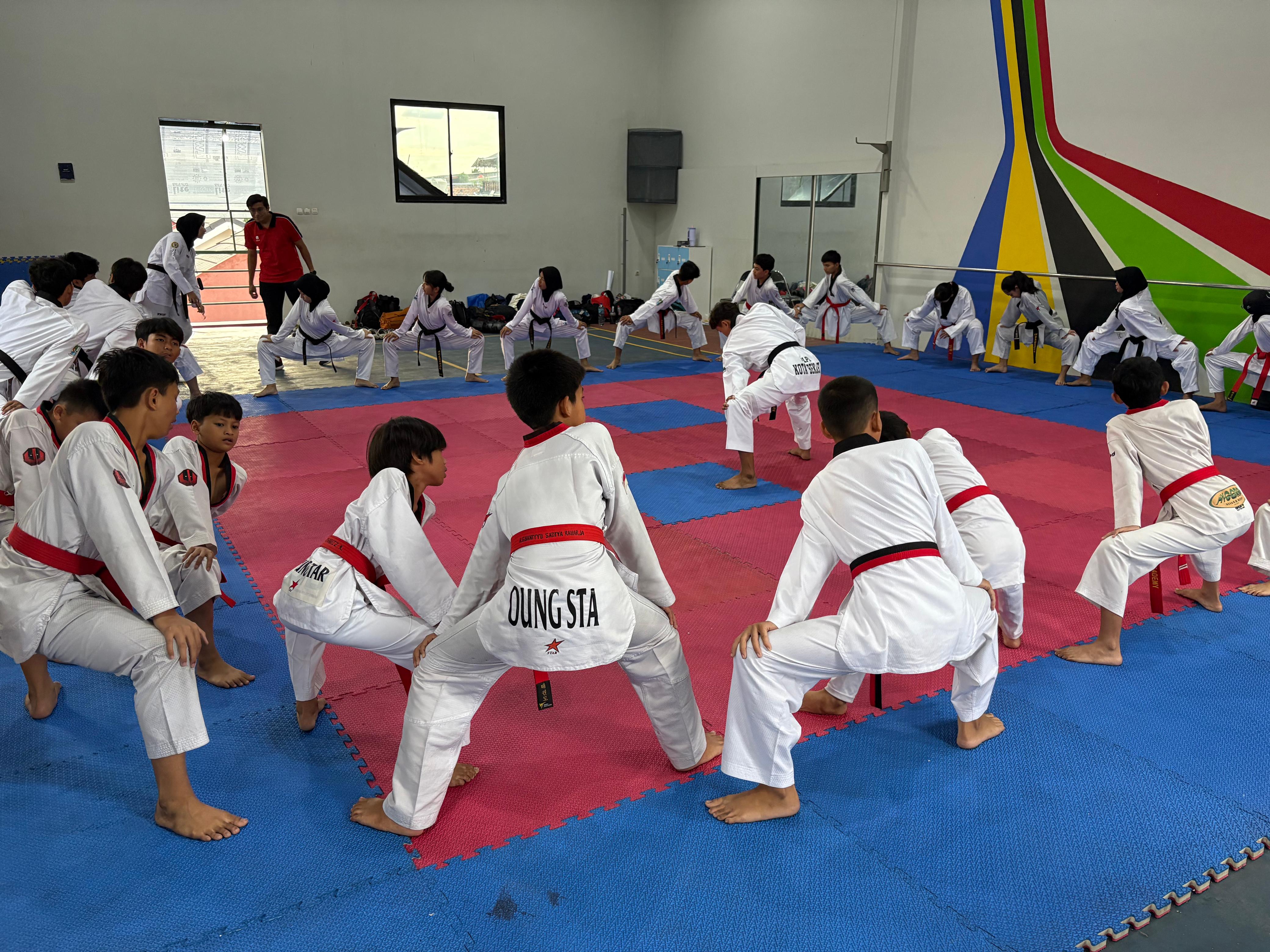 브카시지역 청소년과 함께 하는 태권도 세미나