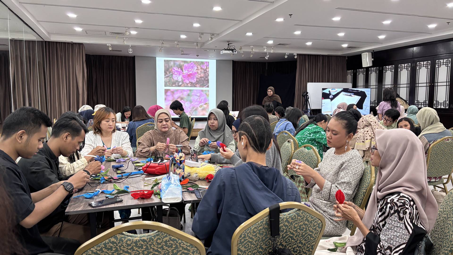 Membuat replika bunga musim semi Korea