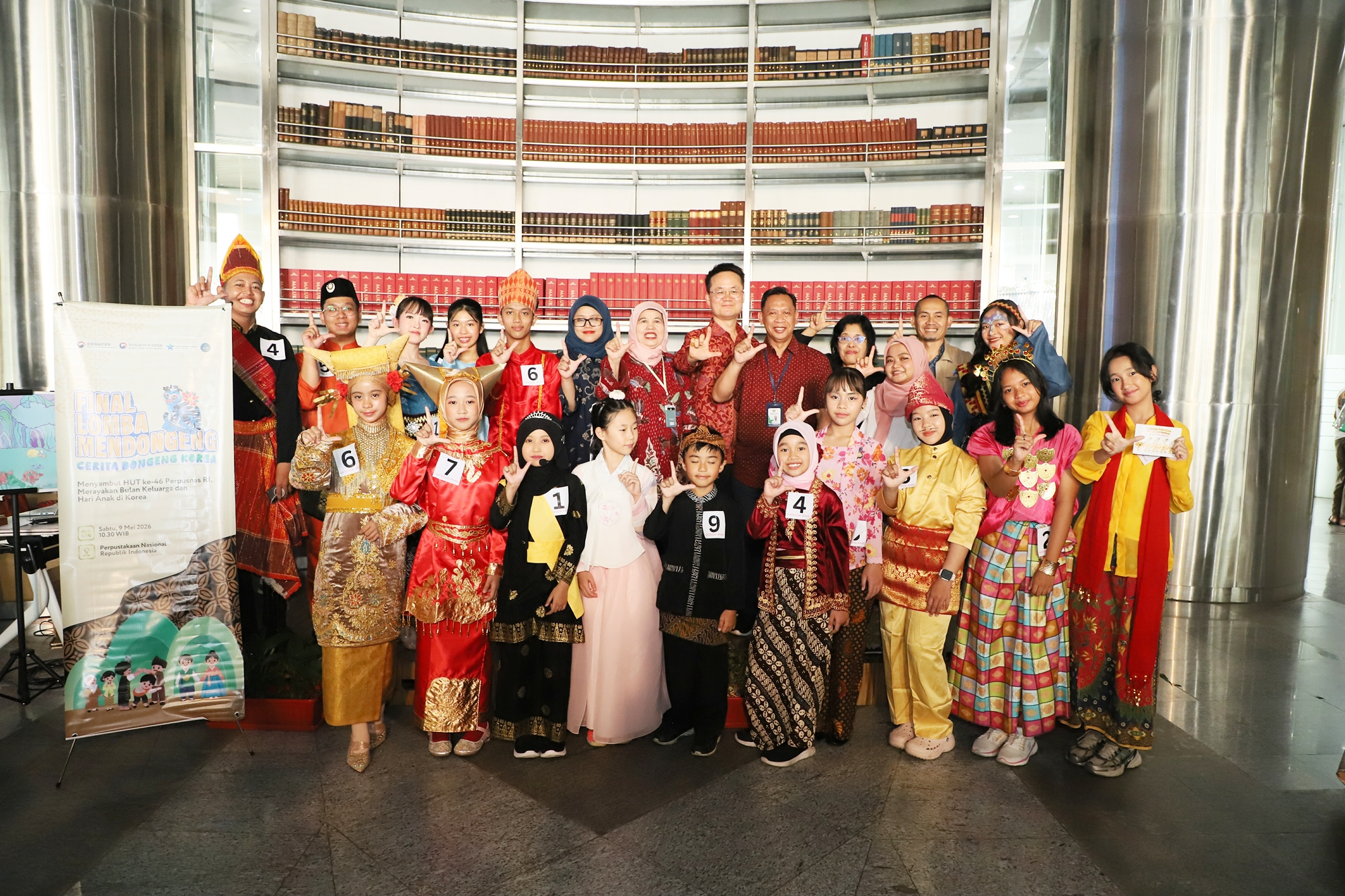 Foto Bersama 'Lomba Mendongeng, Cerita Dongeng Korea'